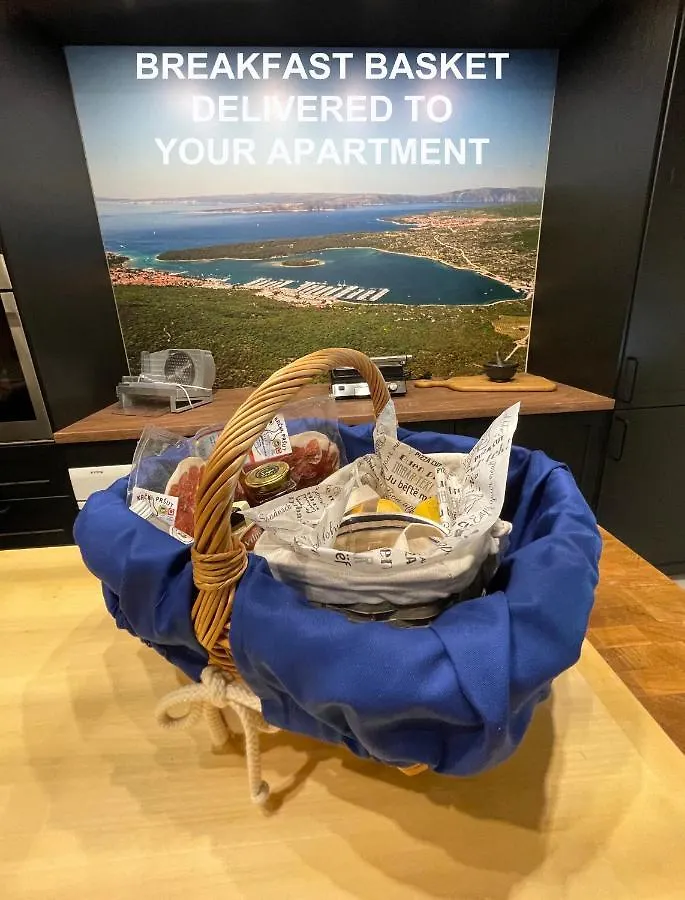 Apartments Monika & Breakfast Baskets 145 普纳特